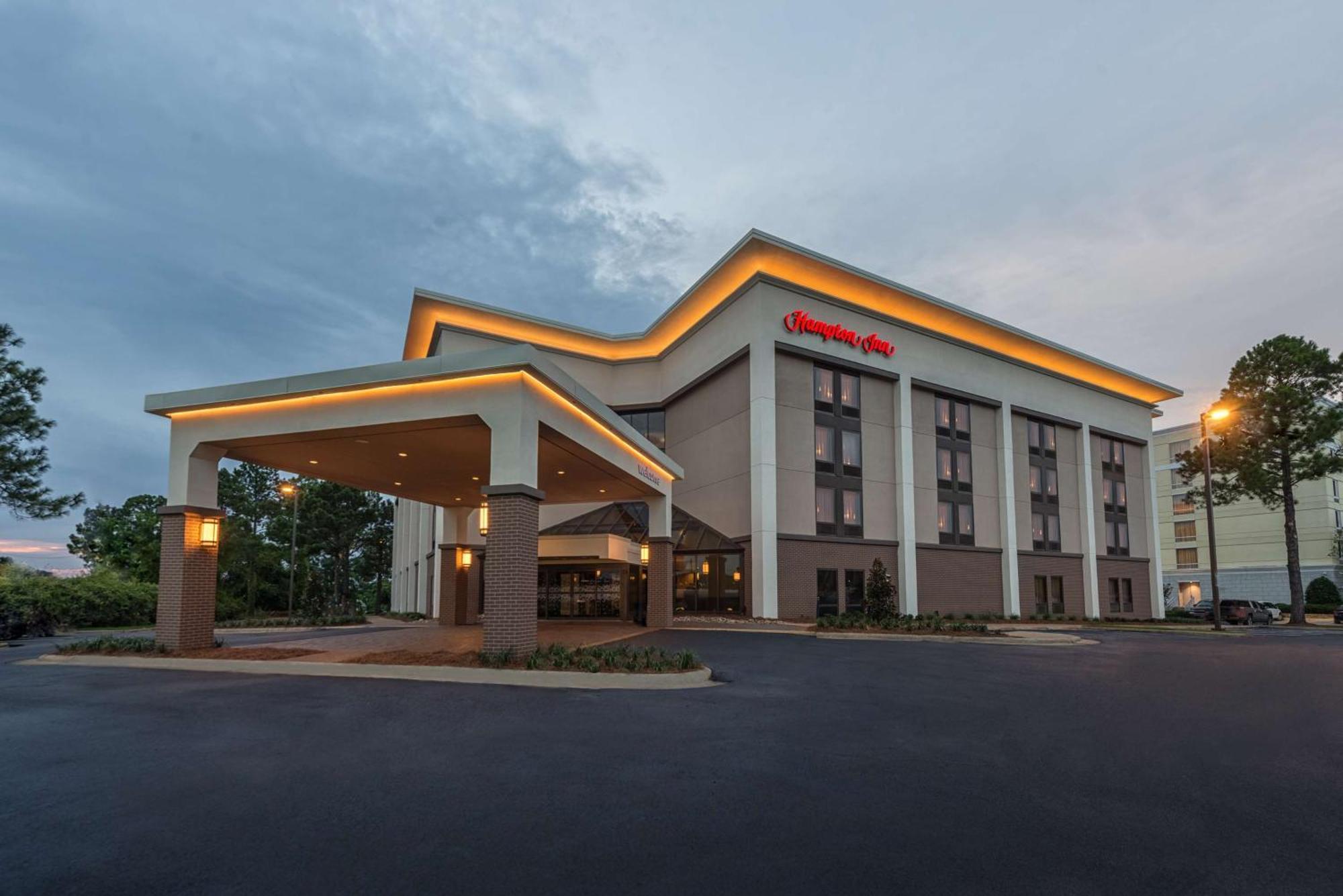 Hampton Inn Meridian Exterior photo