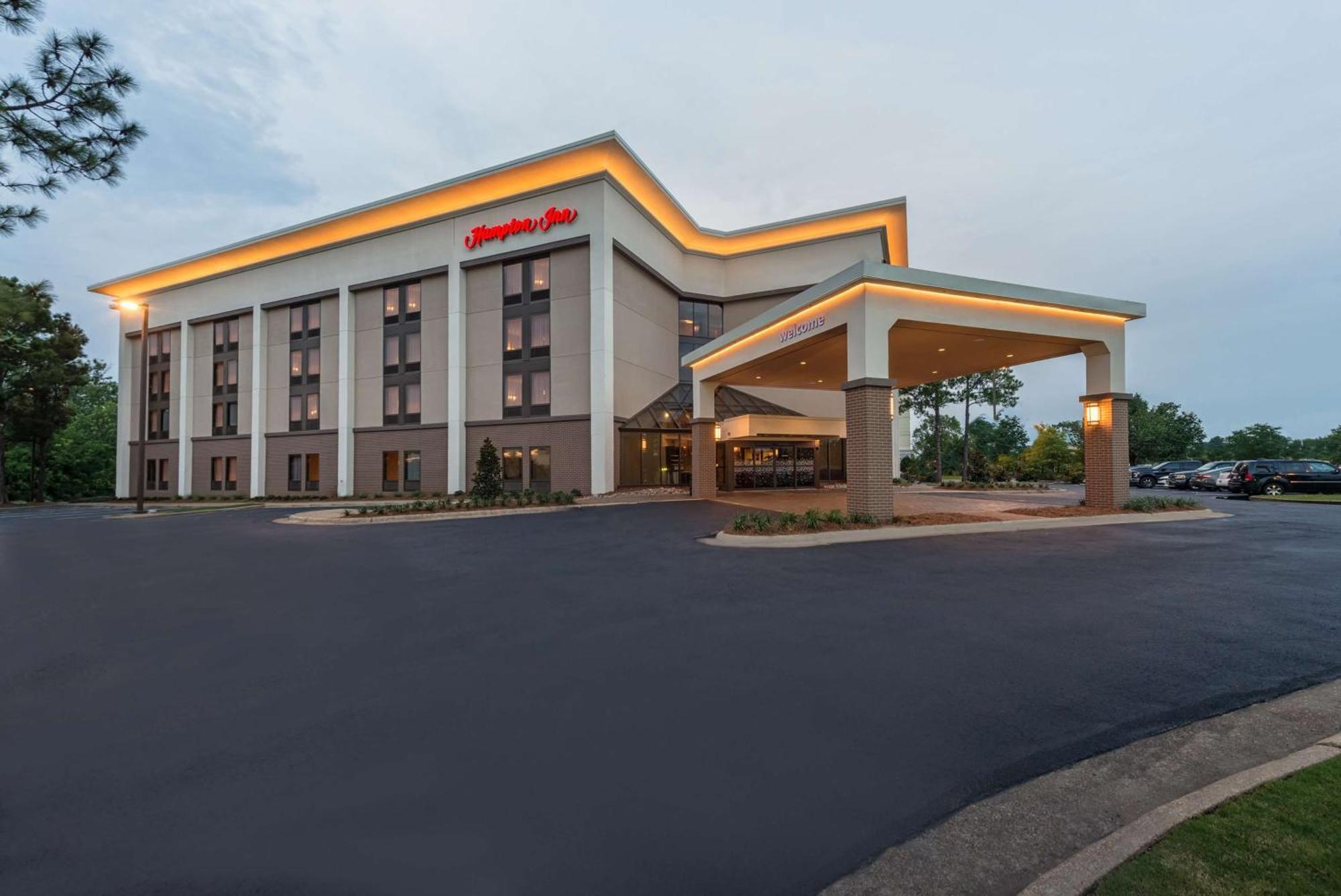 Hampton Inn Meridian Exterior photo